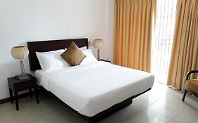 Aston Luxury Apartments